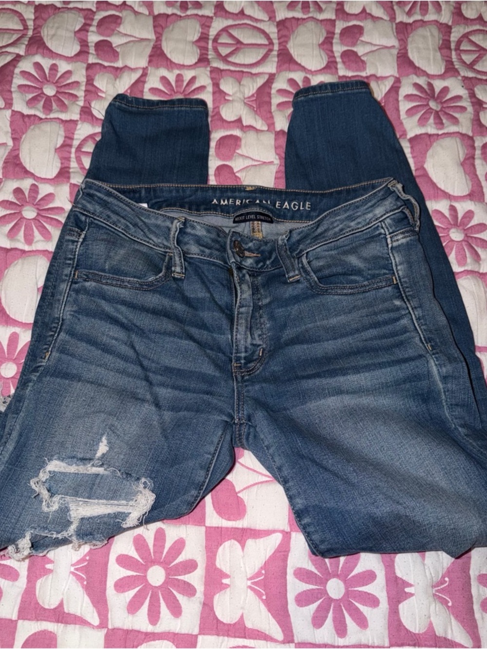 American Eagle Outfitters Women's Distressed Stretchy Blue Jeans
